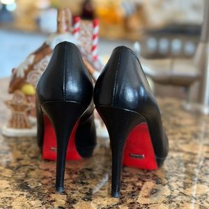 Buffalo London stiletto shoes